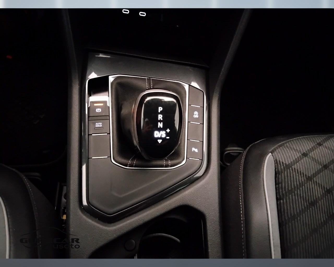 VOLKSWAGEN Tiguan II 2021 - Tiguan 2.0 tdi R-Line 150cv dsg