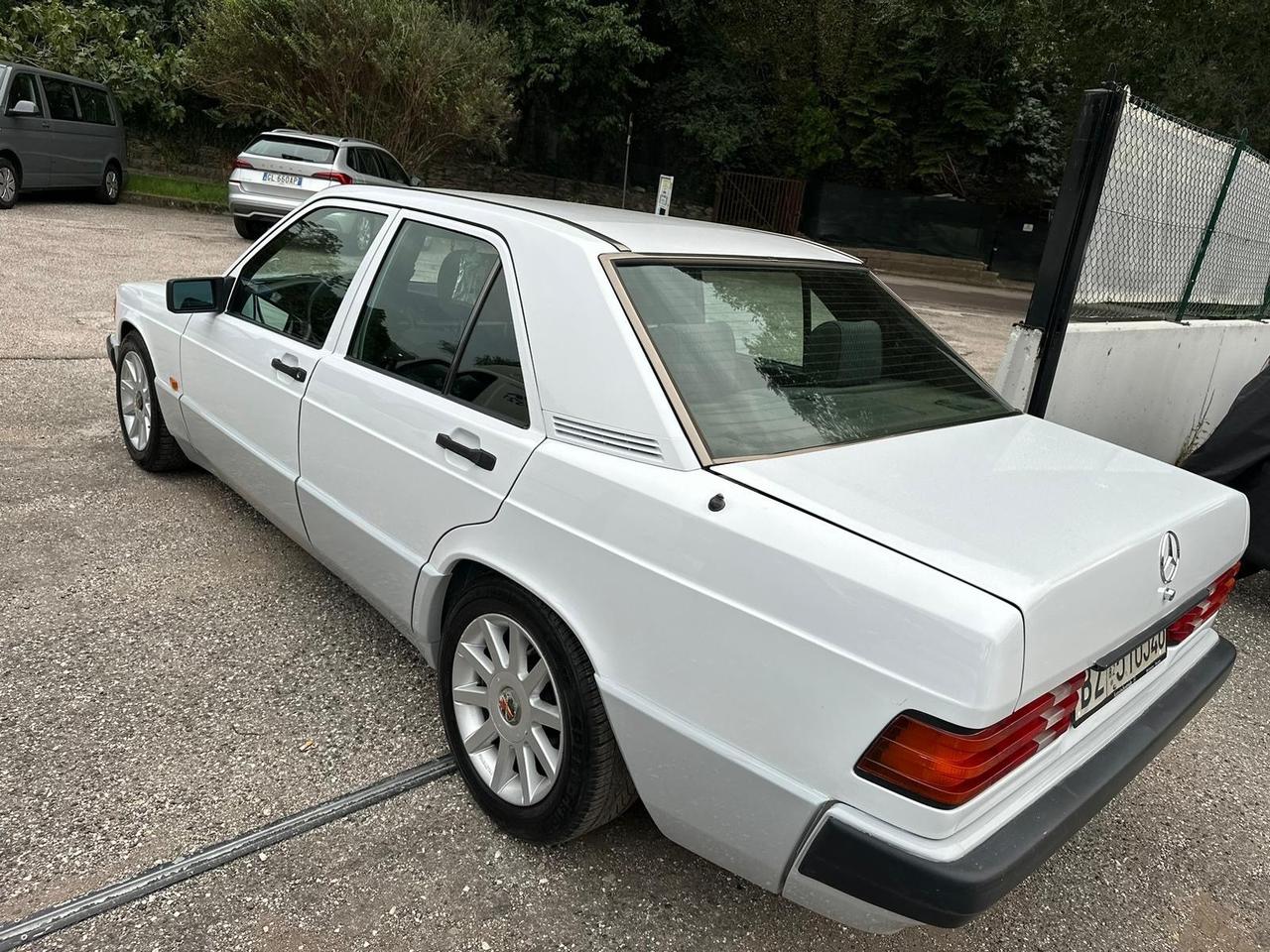 Mercedes-benz 190 2.0 E ok neopatentati