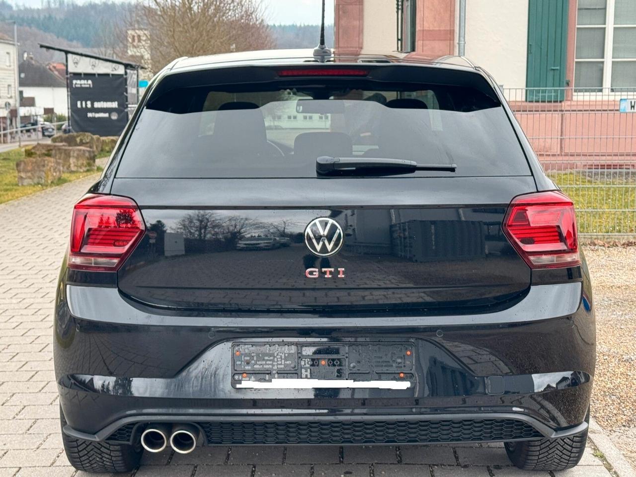 Volkswagen Polo 2.0 TSI DSG GTI