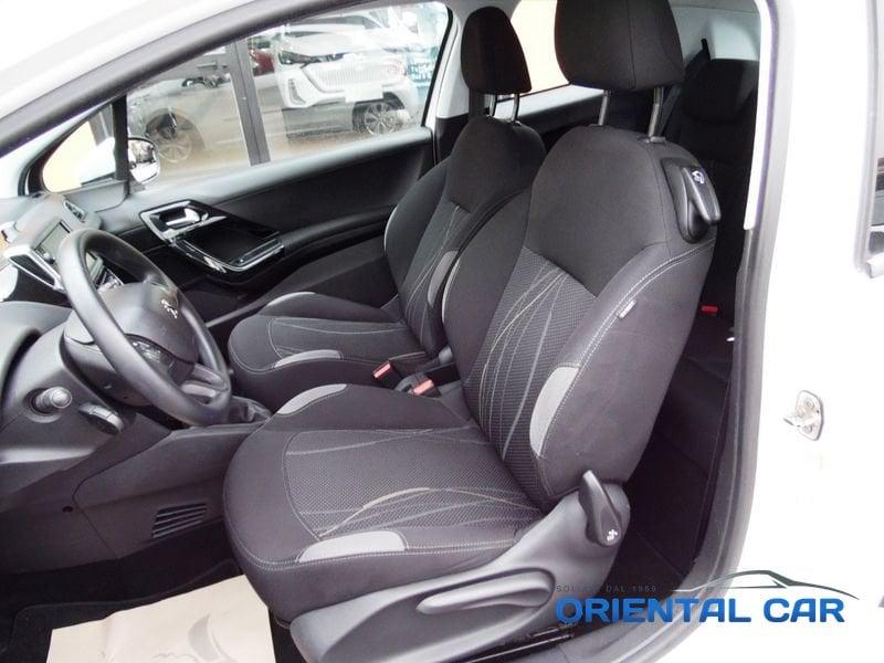 Peugeot 208 1.2 VTi 82 CV 3 porte Allure MOTORE NUOVO SOSTITUITO A 55.000KM