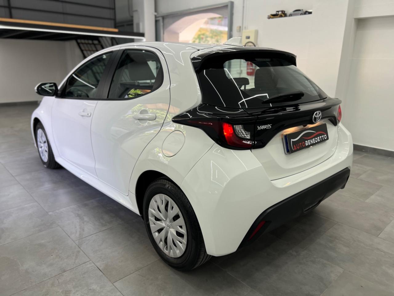 Toyota Yaris 1.0 5 porte Active 2023