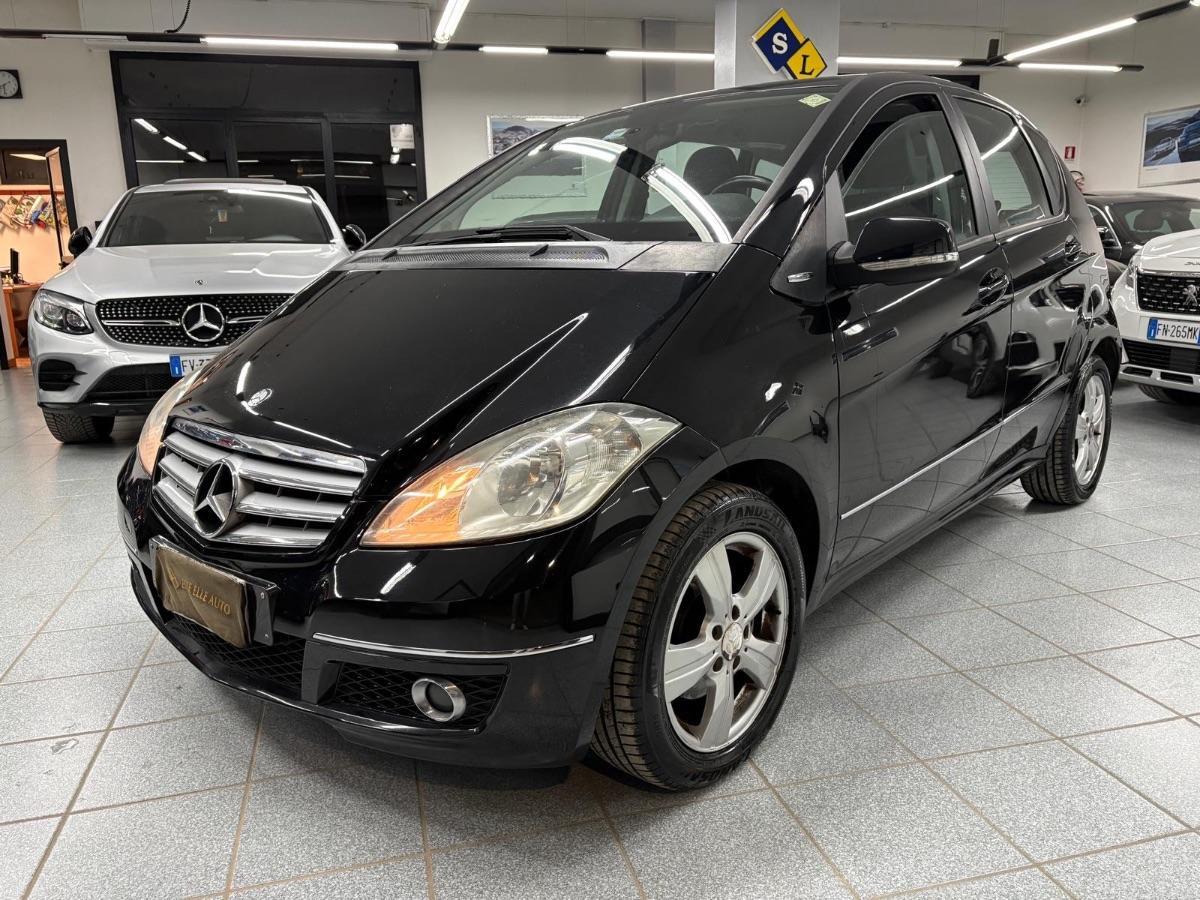 MERCEDES A180 CDI Avantgarde UNICO PROP/ NAVI/ PELLE
