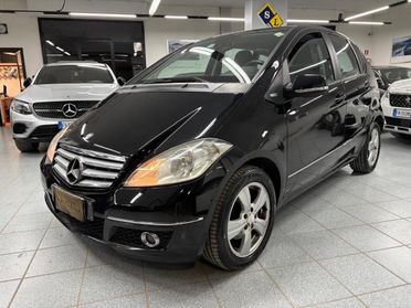 MERCEDES A180 CDI Avantgarde UNICO PROP/ NAVI/ PELLE