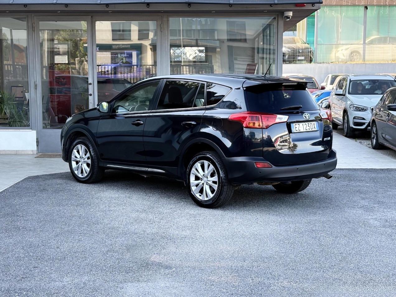 Toyota RAV4 2.2 Diesel 150CV E5 - 2015