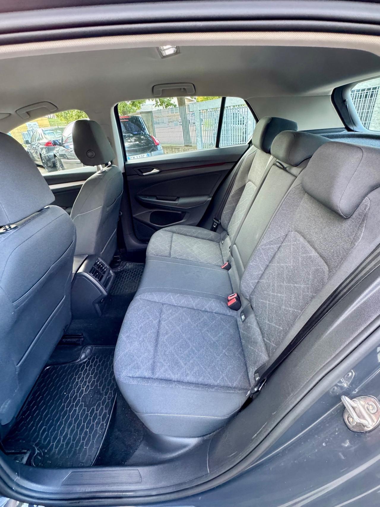 Volkswagen Golf 1.0 TSI EVO Life