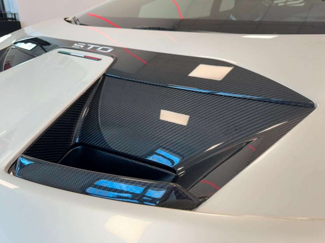 Lamborghini Huracan STO - LIFT - AKRAPOVIC-PPF-FULL.CARBONIO-IVA ESP.