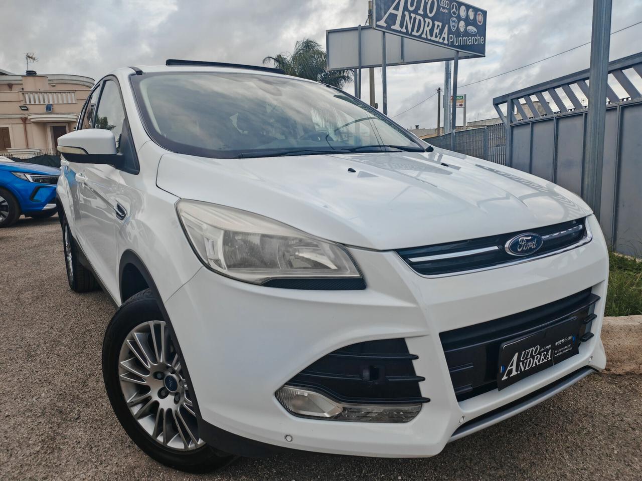 Ford Kuga 2.0 TDCI tetto navig cam pelle 2013