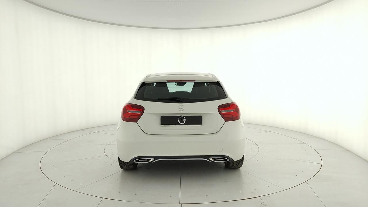 Mercedes-Benz Classe A - W176 - A 180 d Business