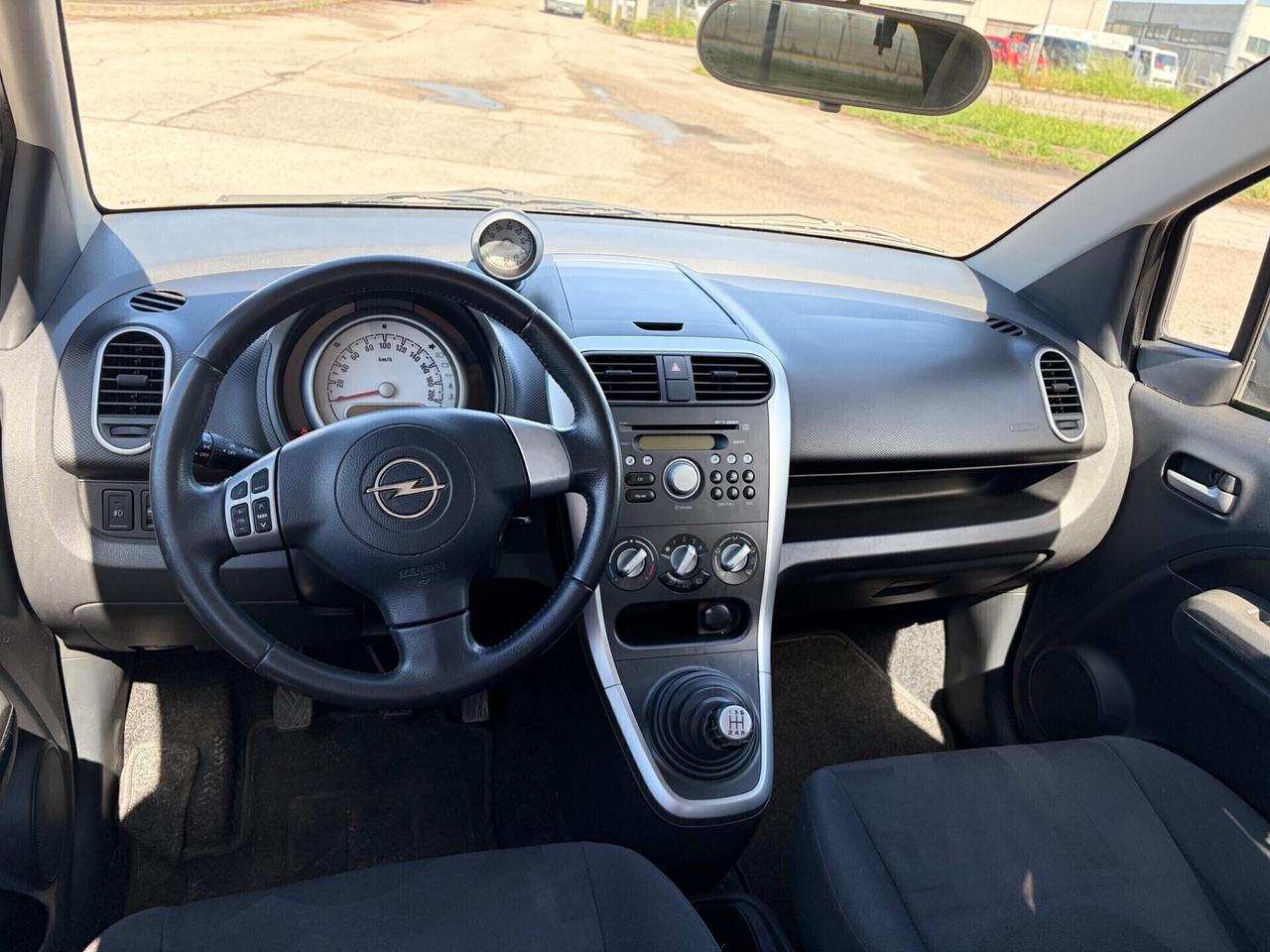 Opel Agila 1.0 benzina 2010