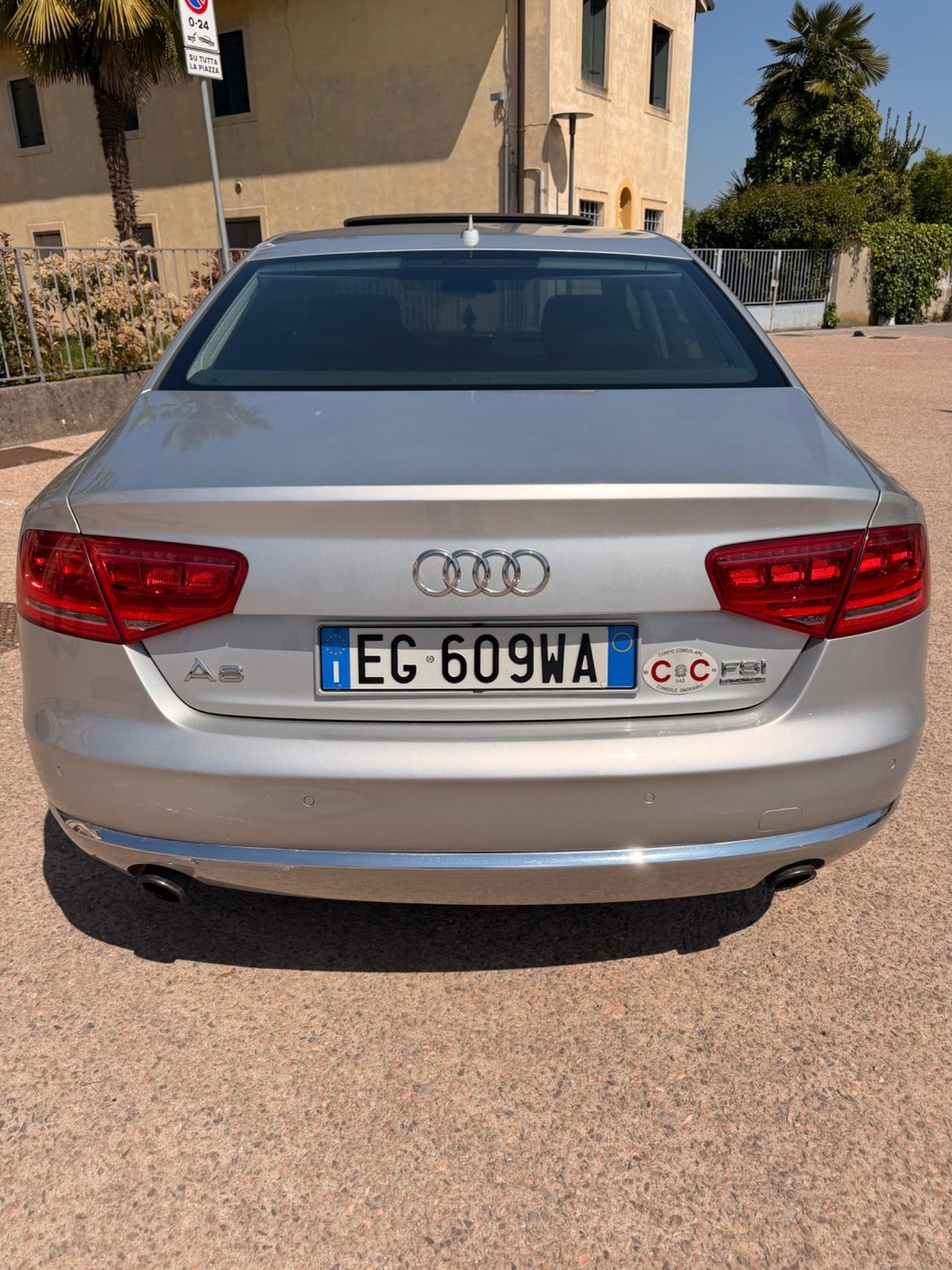 AUDI A8 4.2 V8 FSI quattro KM 113mila tetto frigo consolato ITA