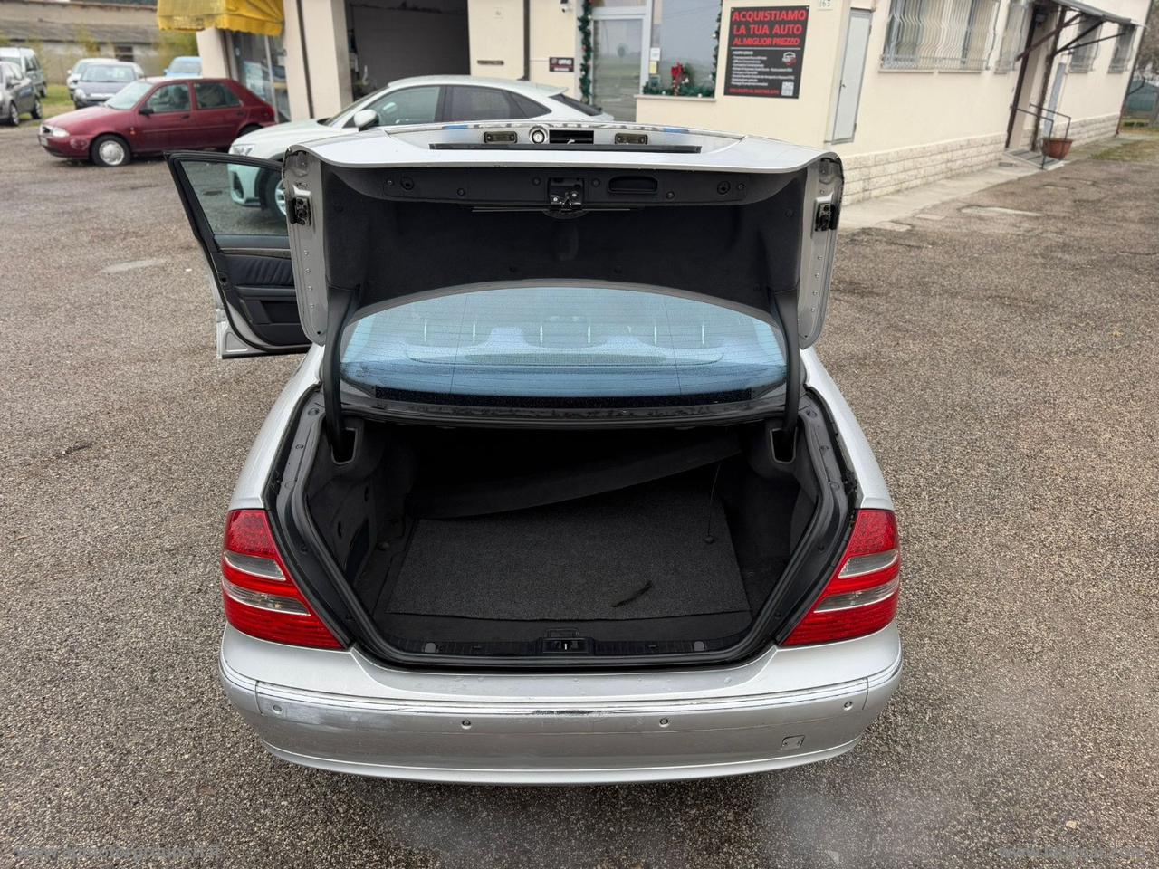 MERCEDES-BENZ E 320 CDI CAT Avantgarde AUTOMATIC