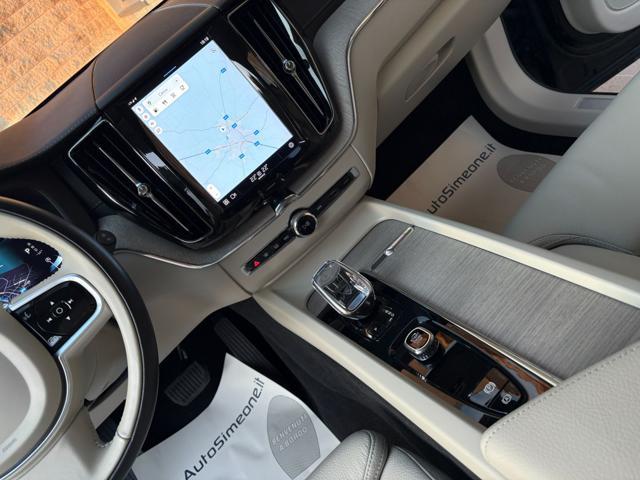 VOLVO XC60 B4 (d) AWD Geartronic Inscription.