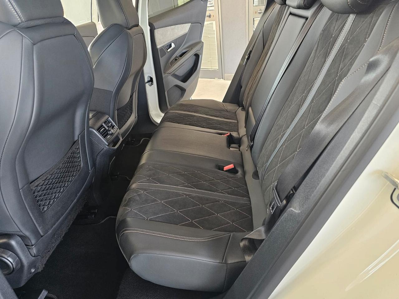 PEUGEOT 3008 2.0 HDI 180CV GT-LINE