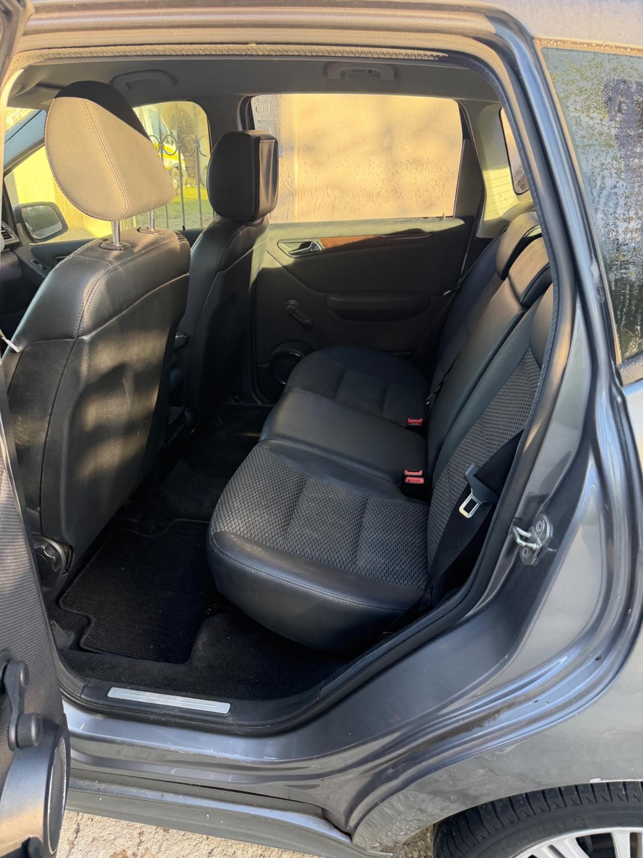 Mercedes-benz A 180 CDI BlueEFFICIENCY Automatic Executive