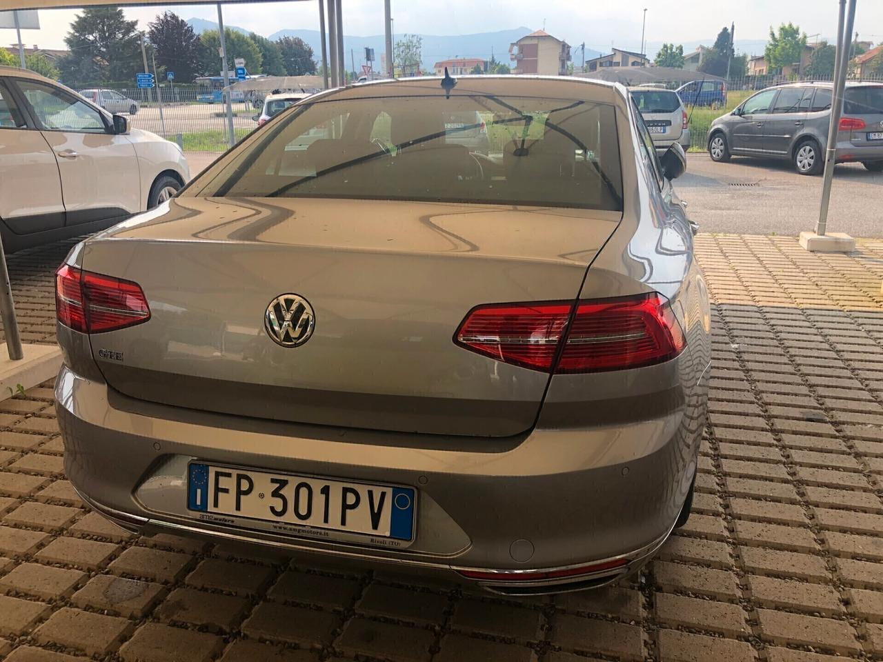Volkswagen Passat 1.4 GTE DSG PLUG-IN-HYBRID PREZZO REALE
