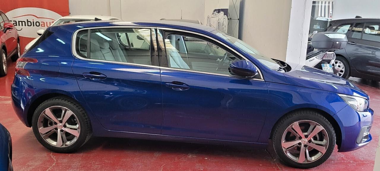 Peugeot 308 1.2 Turbo 130CV Allure solo 39.000 km
