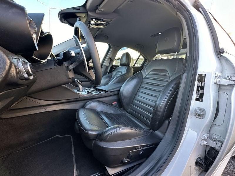 Alfa Romeo Giulia 2.2 Turbo AT8 210CV AWD Q4 Veloce