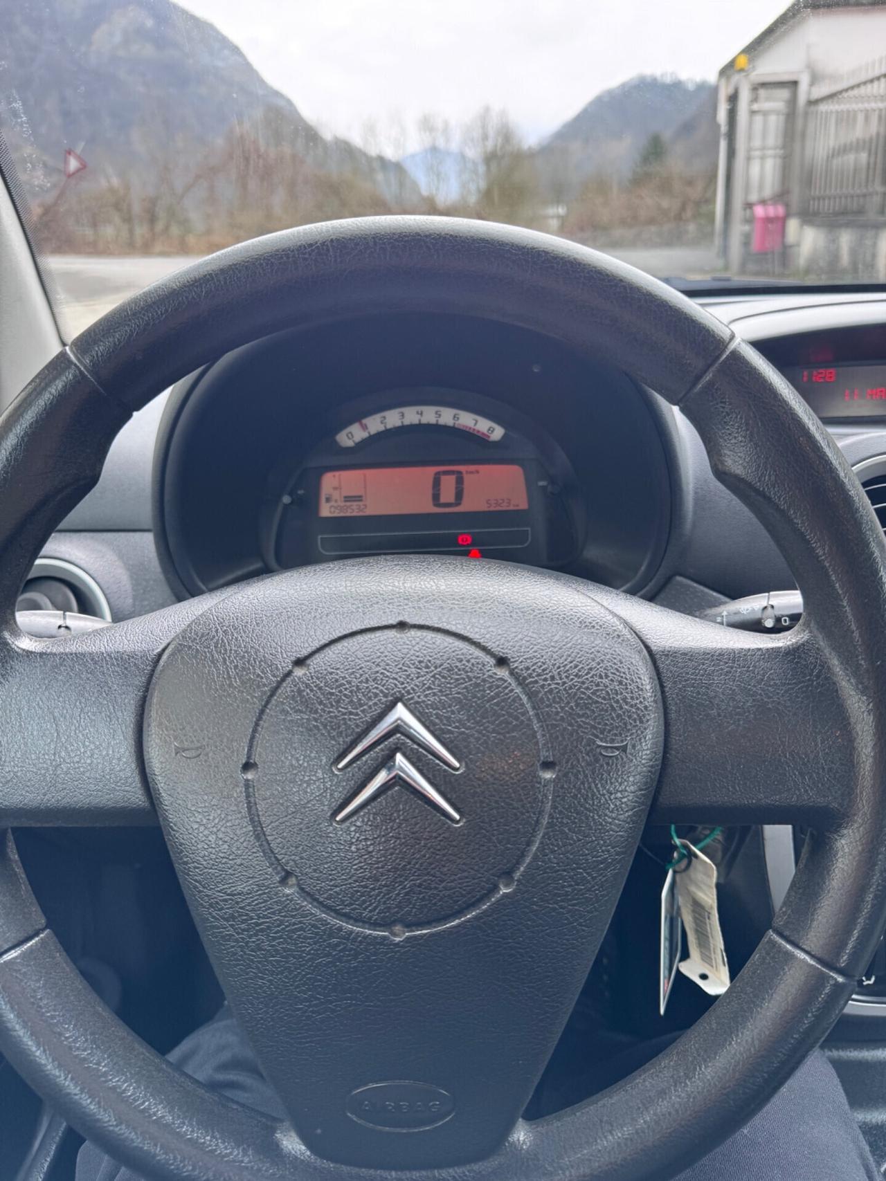 Citroen C3 1.1 BENZINA soli 98000km
