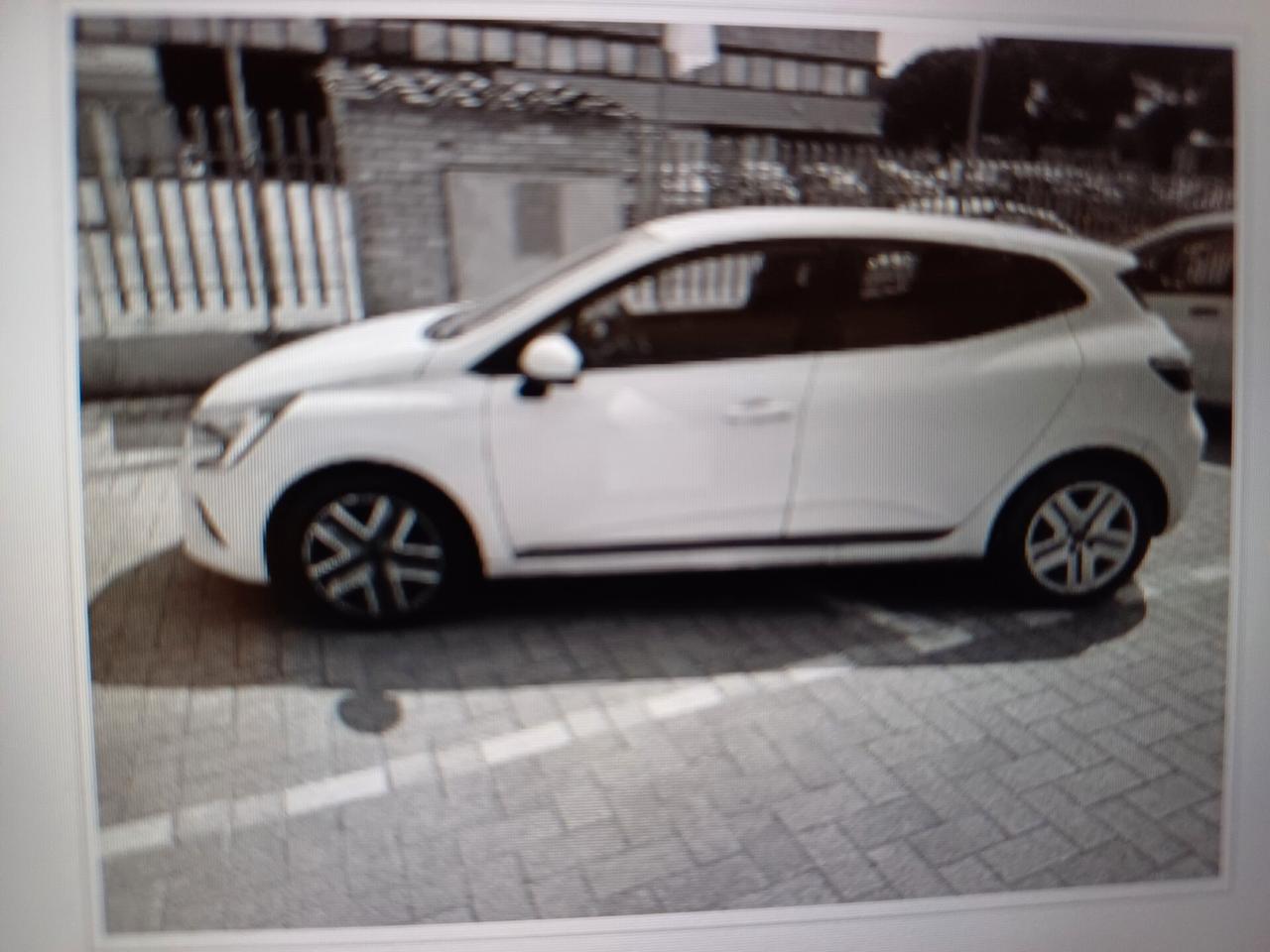 Renault Clio TCe 90 CV 5 porte (adatta per neopatentati)