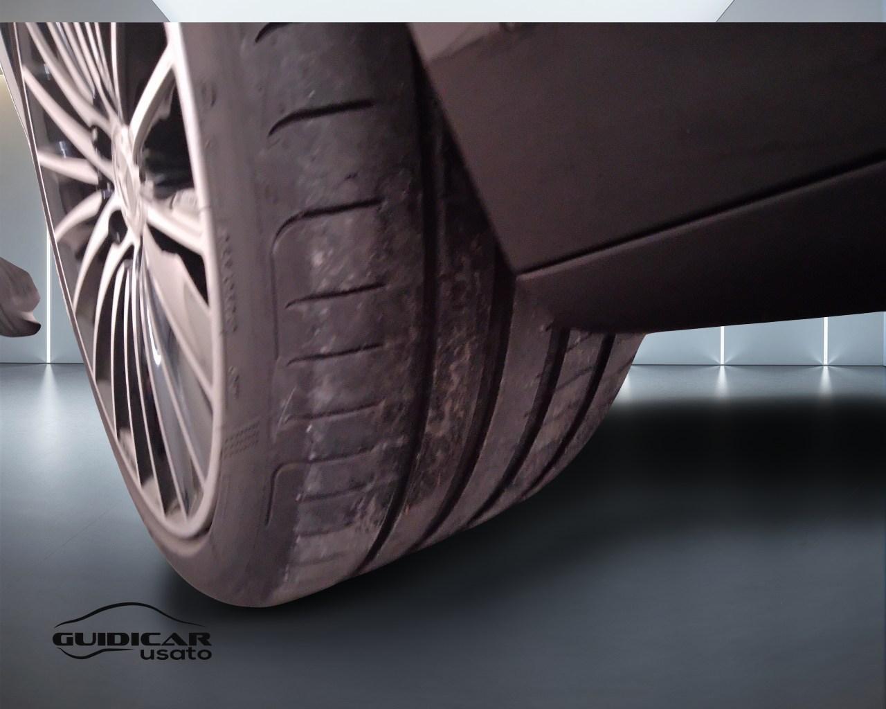 Mercedes-Benz Classe C-S206 SW 2021 - C SW 220 d mhev AMG Line Advanced 197cv auto