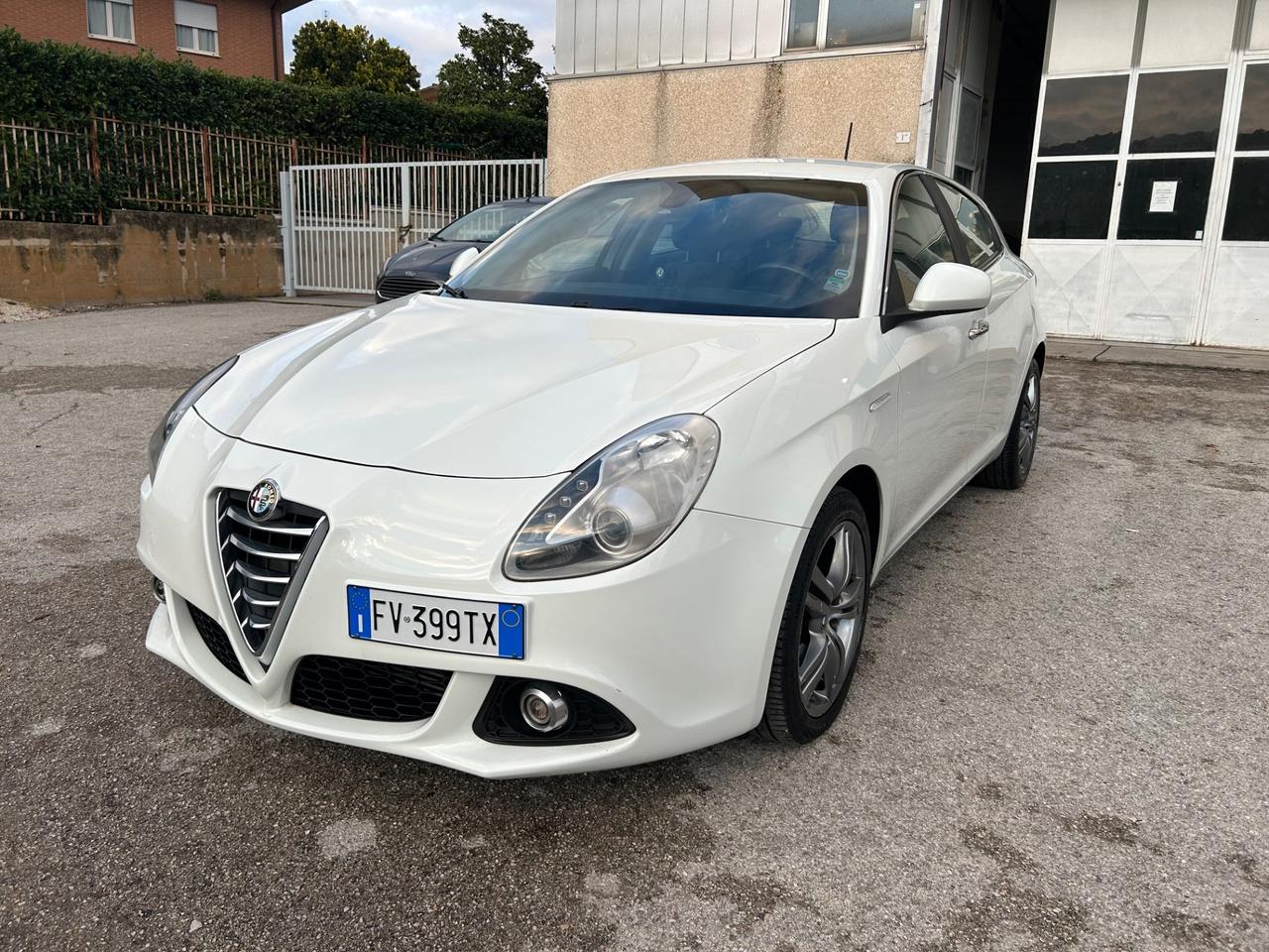 Alfa Romeo Giulietta 1.6 JTDm-2 105 CV Exclusive