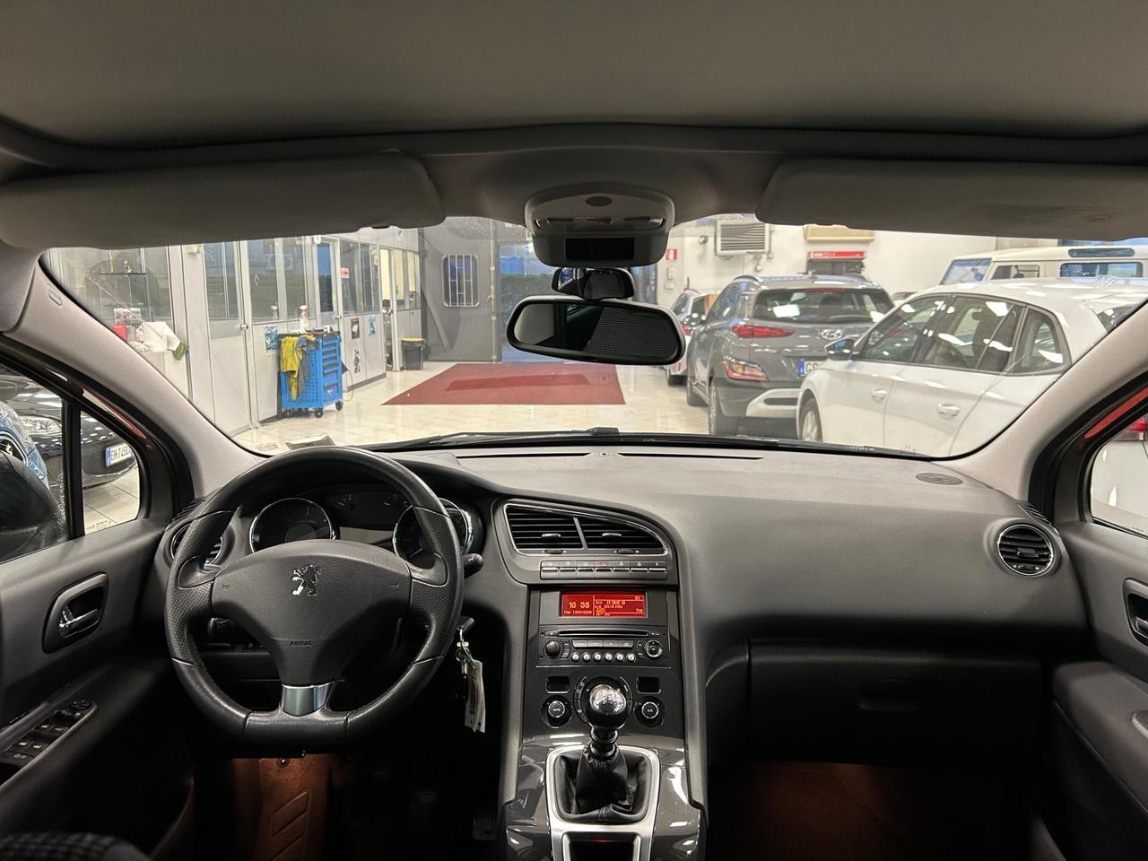 Peugeot 5008 2.0 HDi 150CV Allure