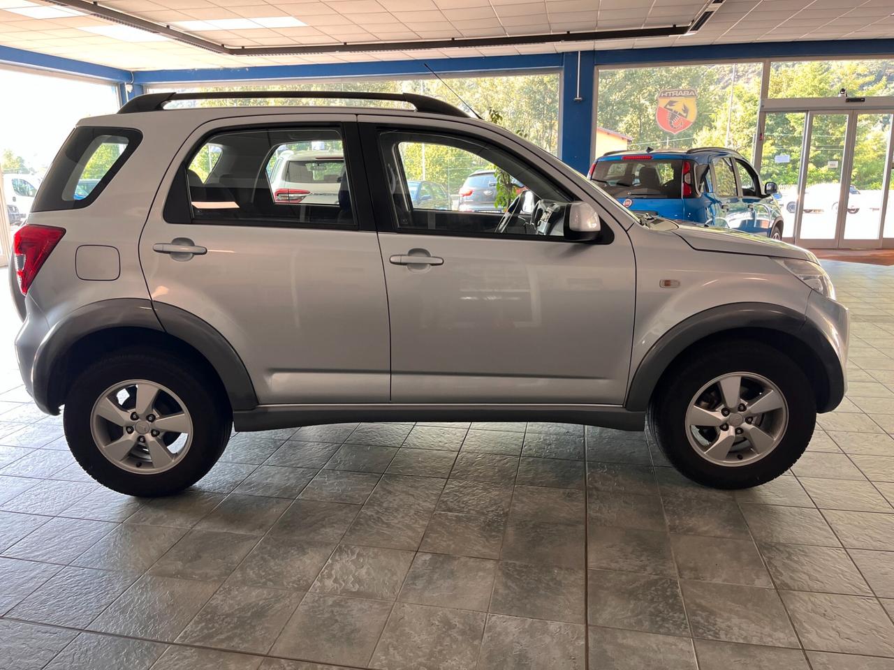 Daihatsu Terios 1.5 4X4 SX O/F