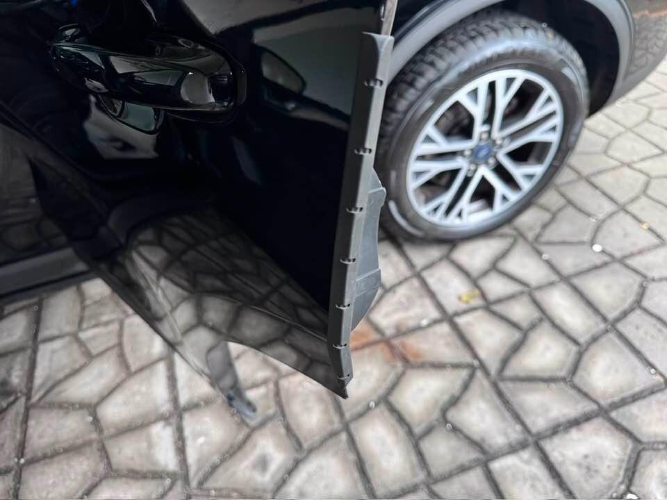 Ford Kuga 1.5 EcoBlue 120 CV 2WD Connect