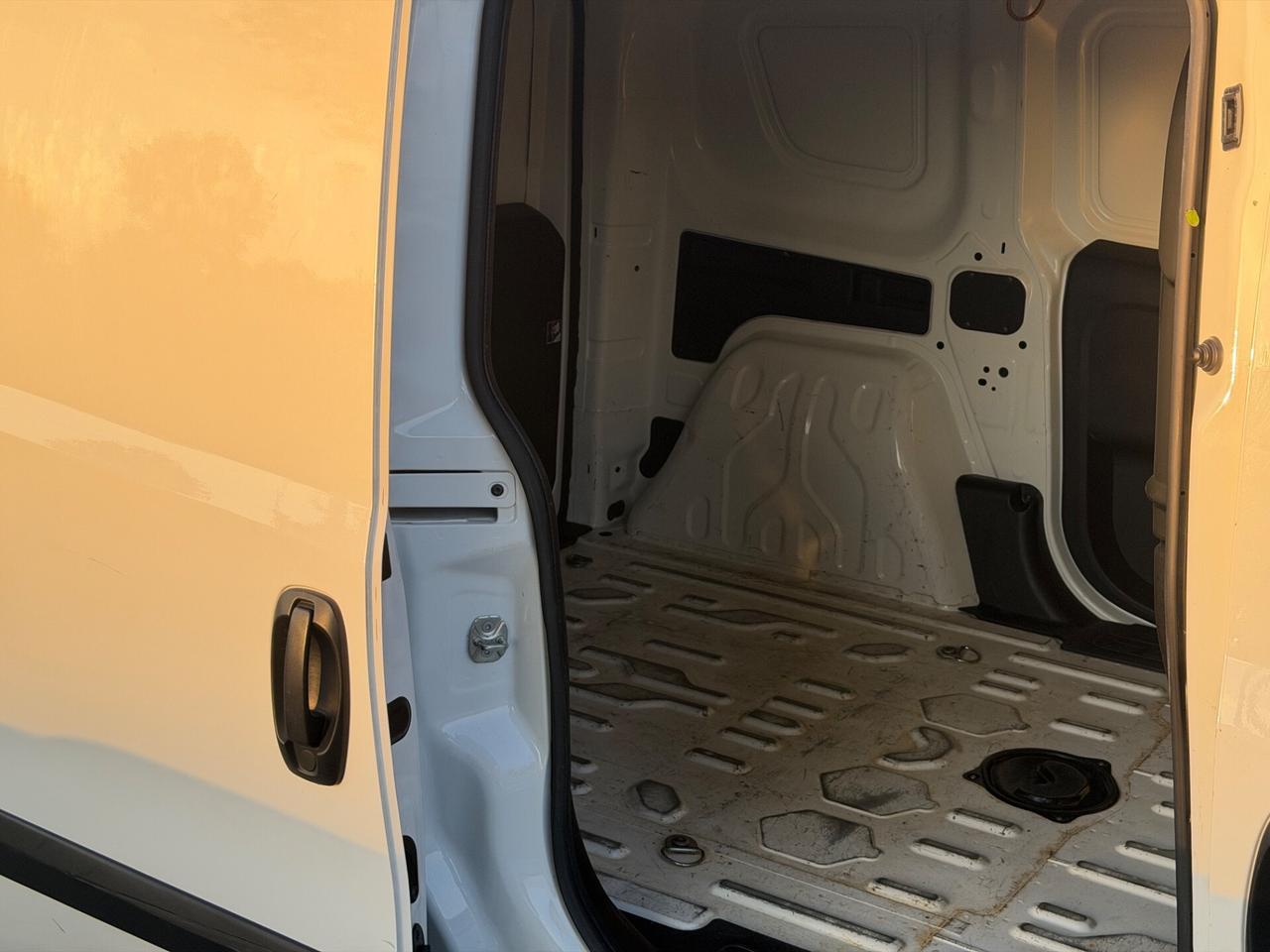 Fiat Doblo Doblò 1.6 MJT 105CV S&S PC-TN Cargo Business