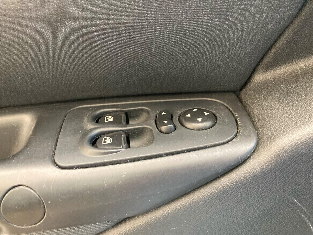 Lancia Ypsilon 1.3 MJT -X NEOPATENTATI- 2010