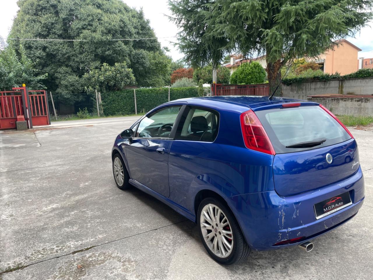 Fiat Grande Punto 1.4 Starjet 16V 3 porte Dynamic