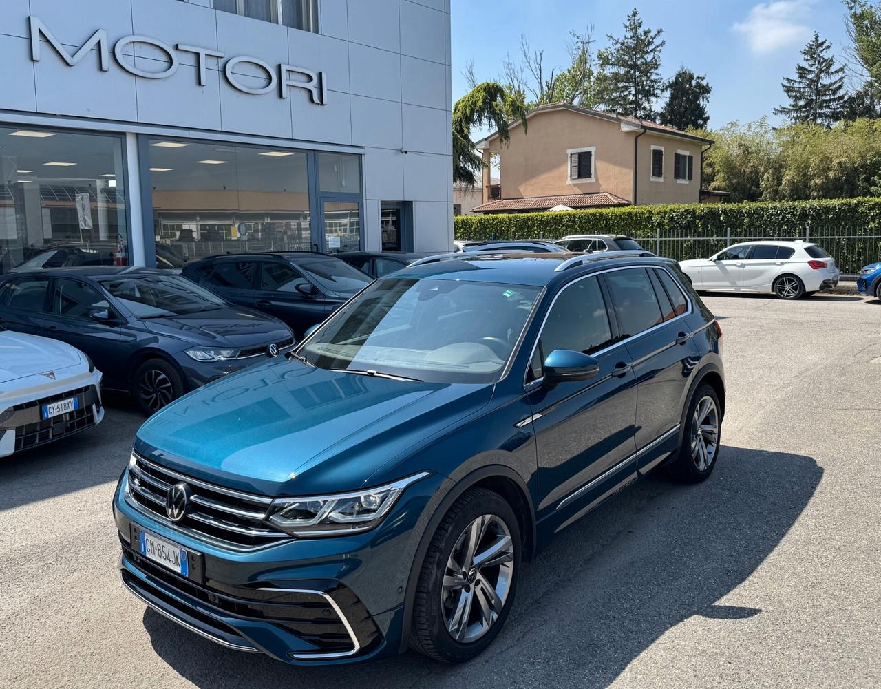 Volkswagen Tiguan 1.5 tsi R-Line 150cv dsg / NO VINCOLI / MATRIX