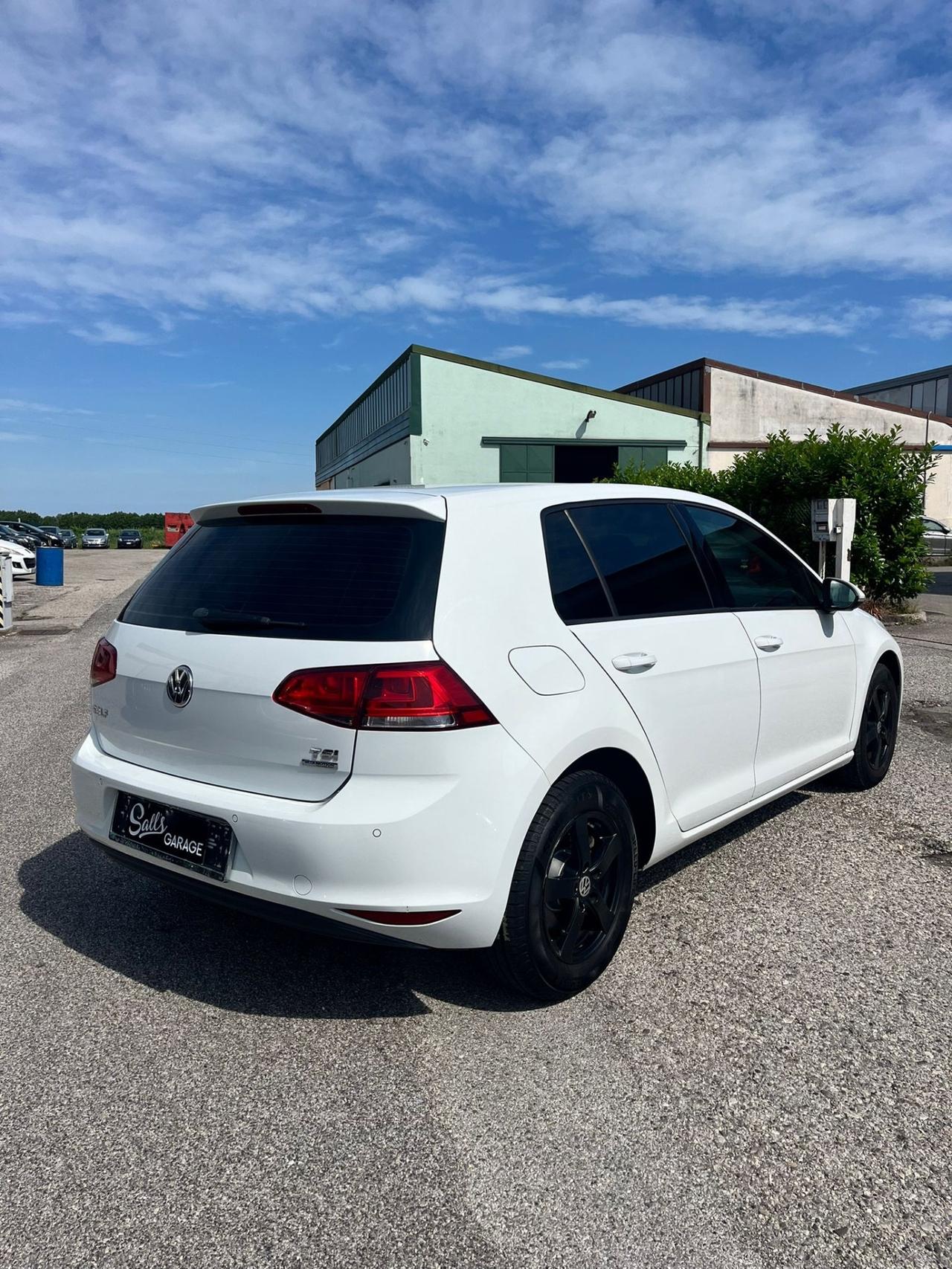 Volkswagen Golf NEOPATENTATI