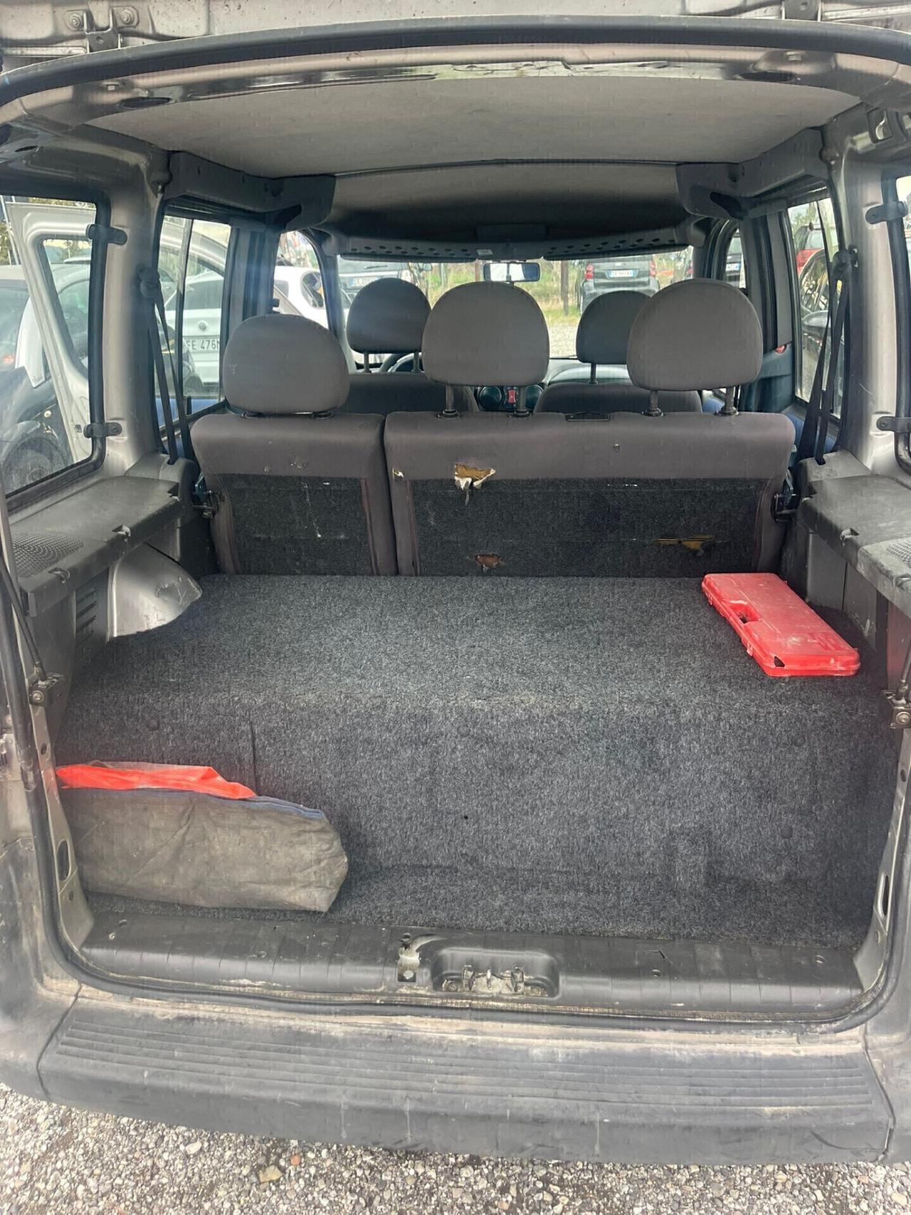 Fiat Doblo 1.6i 16V bipower cat Active