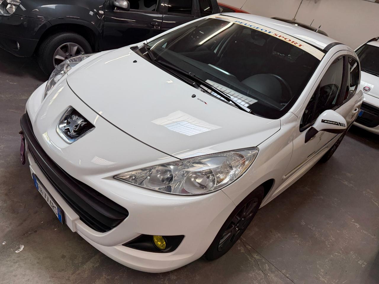Peugeot 207 1.4 8V 75CV 5p. Active