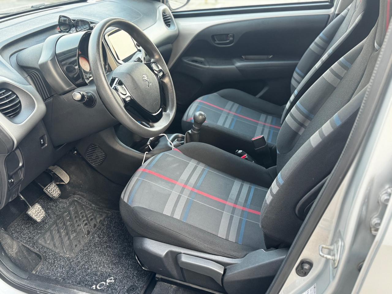 Peugeot 108 VTi 68 5 porte Allure TOP! 2015 30.000km