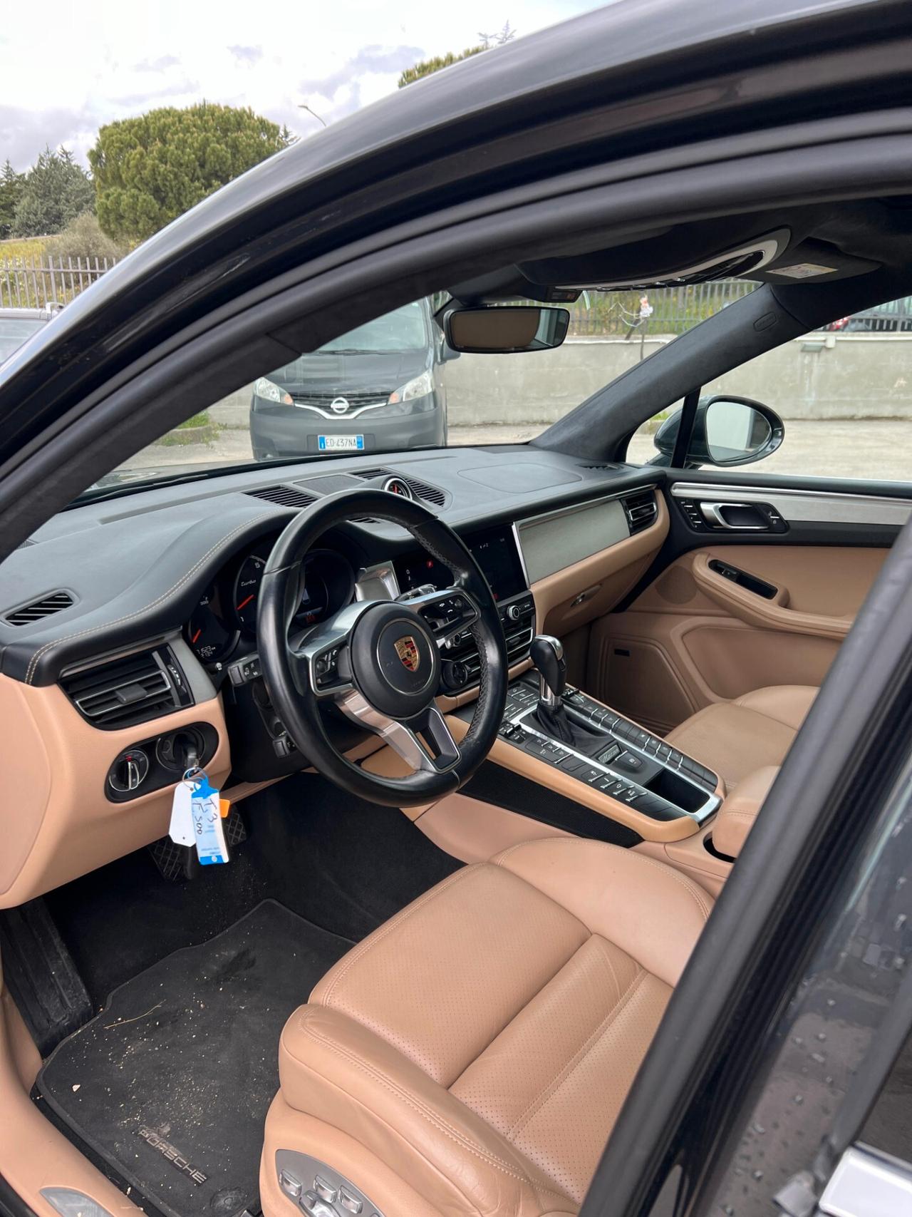 Porsche Macan TURBO IVA ESPOSTA