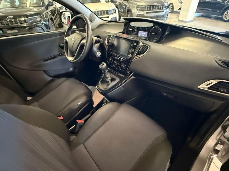 Lancia Ypsilon Ypsilon 1.0 FireFly 5 porte S&S Hybrid Ecochic Gold