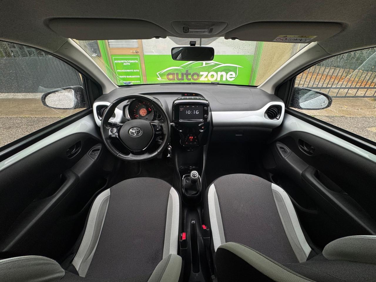Toyota Aygo 1.0 VVT-i 69 CV 5 SOLO 67900km NEOPATENTATI