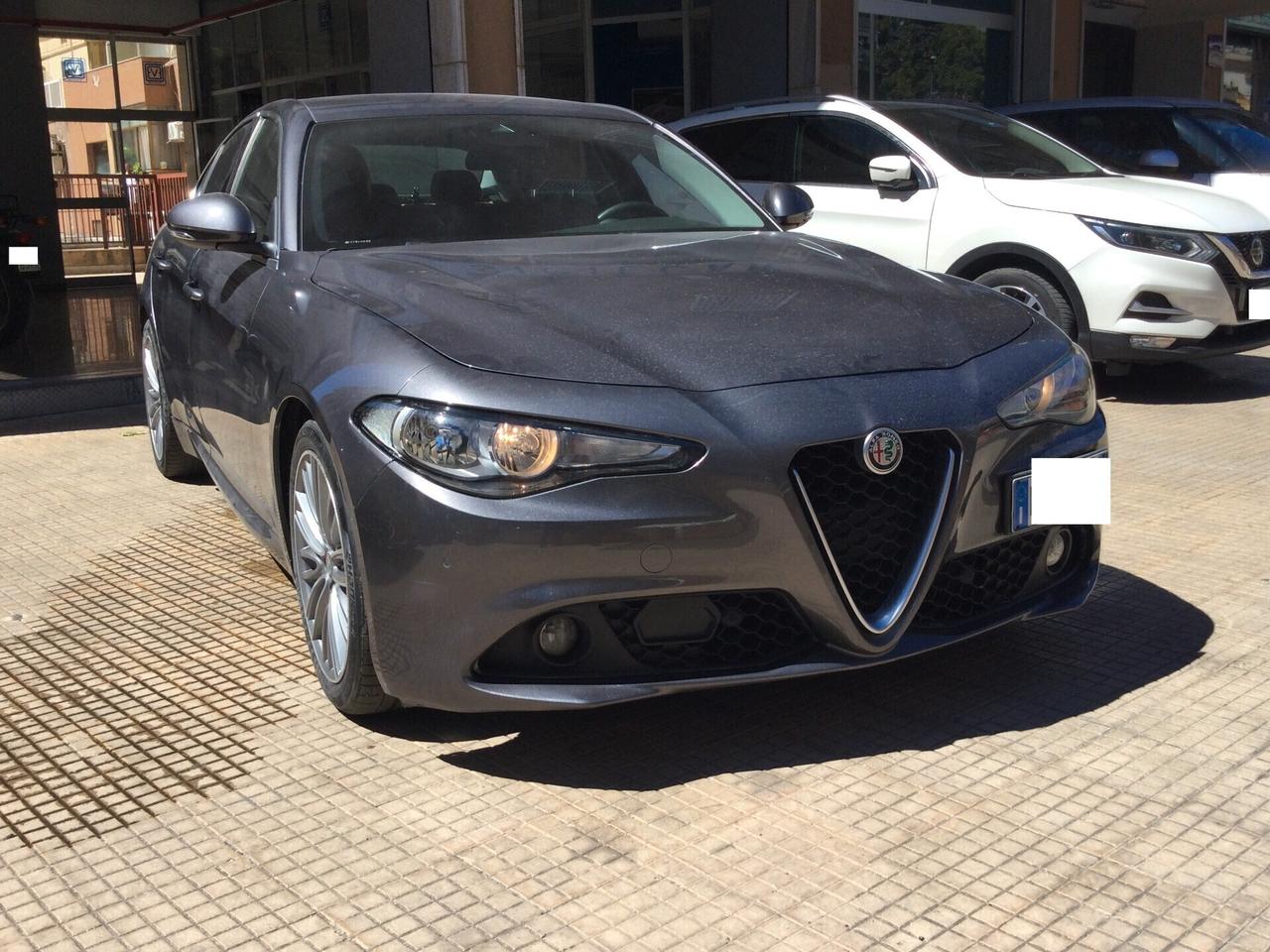 Alfa Romeo Giulia 2.2 Turbodiesel 180 CV AT8 Business Sport Launch Ed.