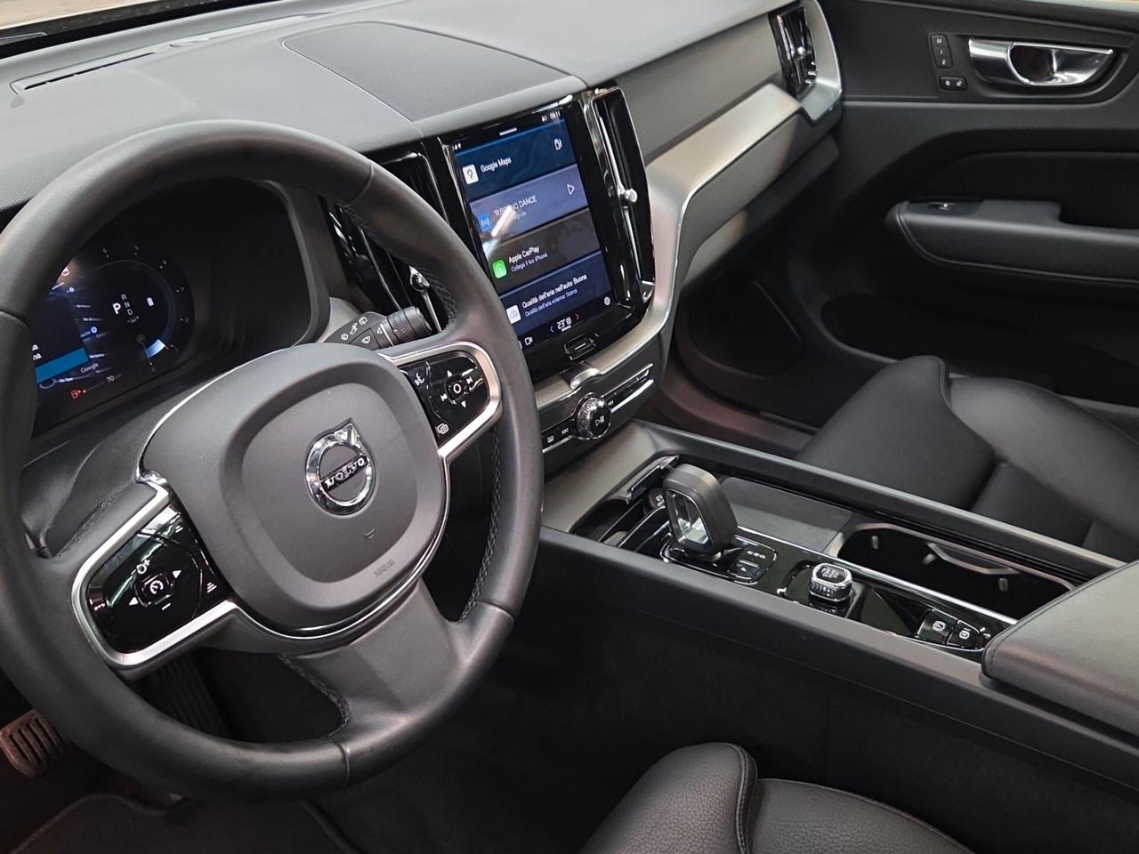 Volvo XC60 B4 (d) AWD automatico Plus Bright