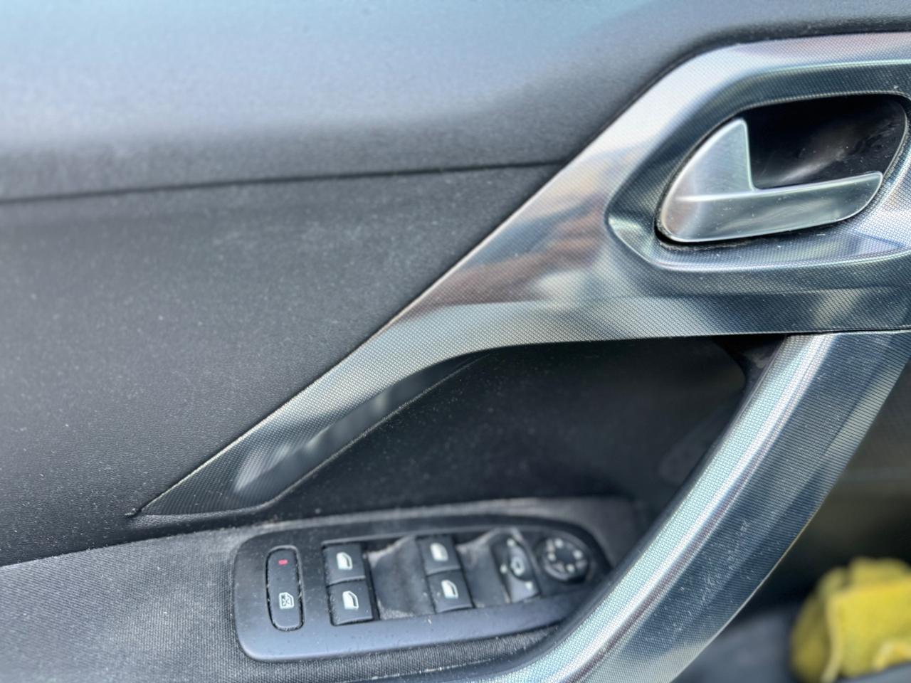 Peugeot 2008 BlueHDi 100 Allure 2015