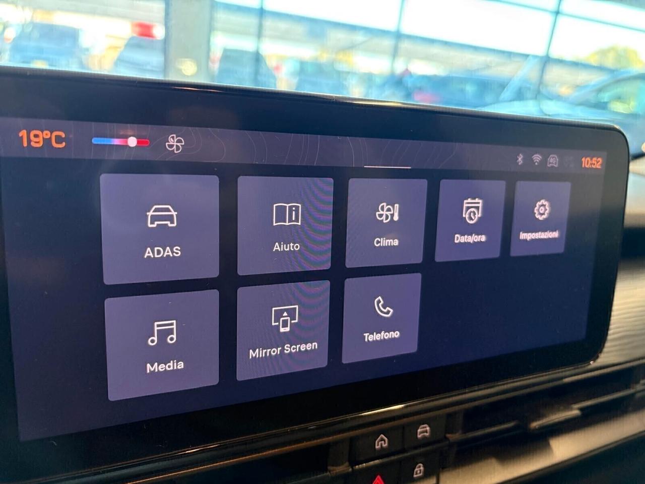 Jeep Avenger LONGITUDE 1.2 Turbo 100 CV 6mt SPOTICAR