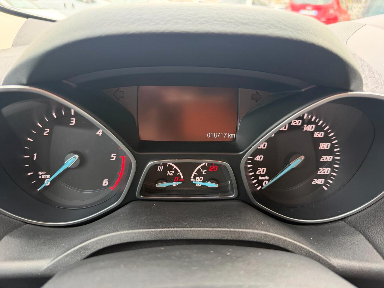 Ford Kuga 2.0 TDCI 120 CV S&S 2WD Titanium