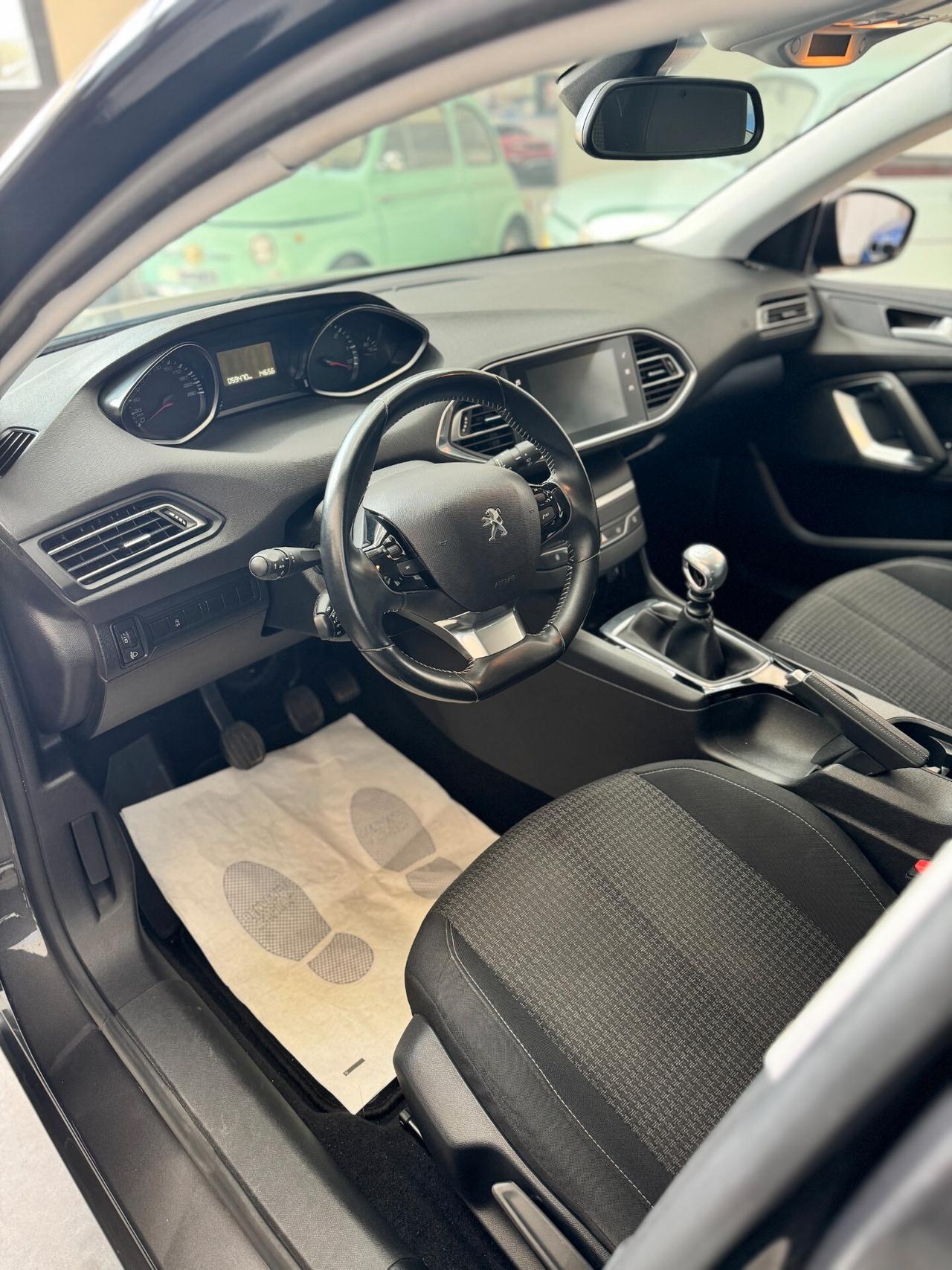 Peugeot 308 BlueHDi 100 S&S Active