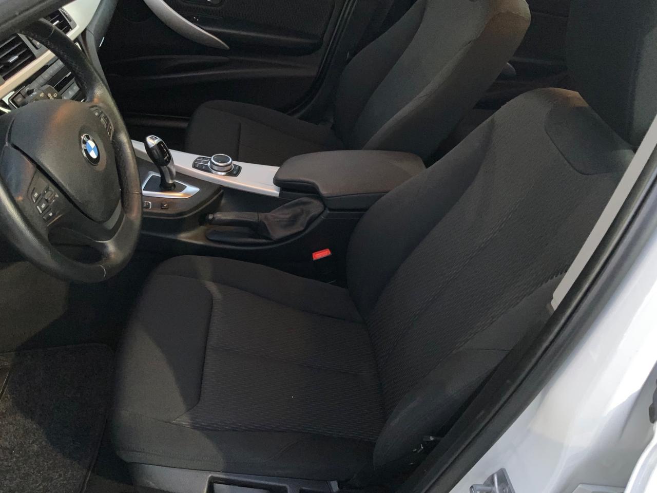 Bmw 316 316d Touring Luxury AUT.LED.NAVI.