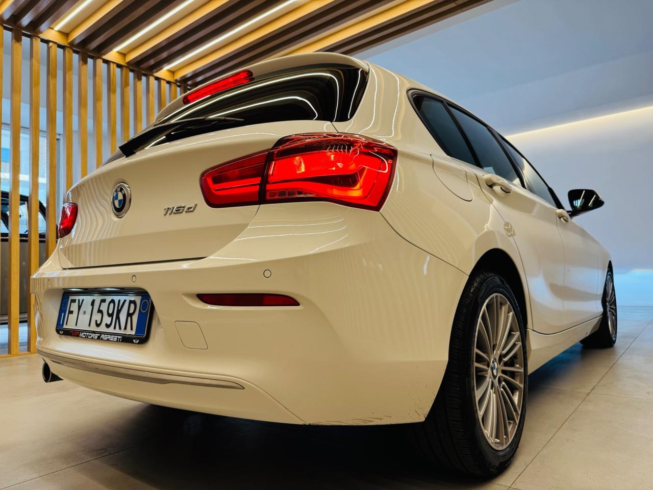 Bmw 116 116d 5p. Sport UNIPROPRIETARIO IVA ESPOSTA FATTURABILE