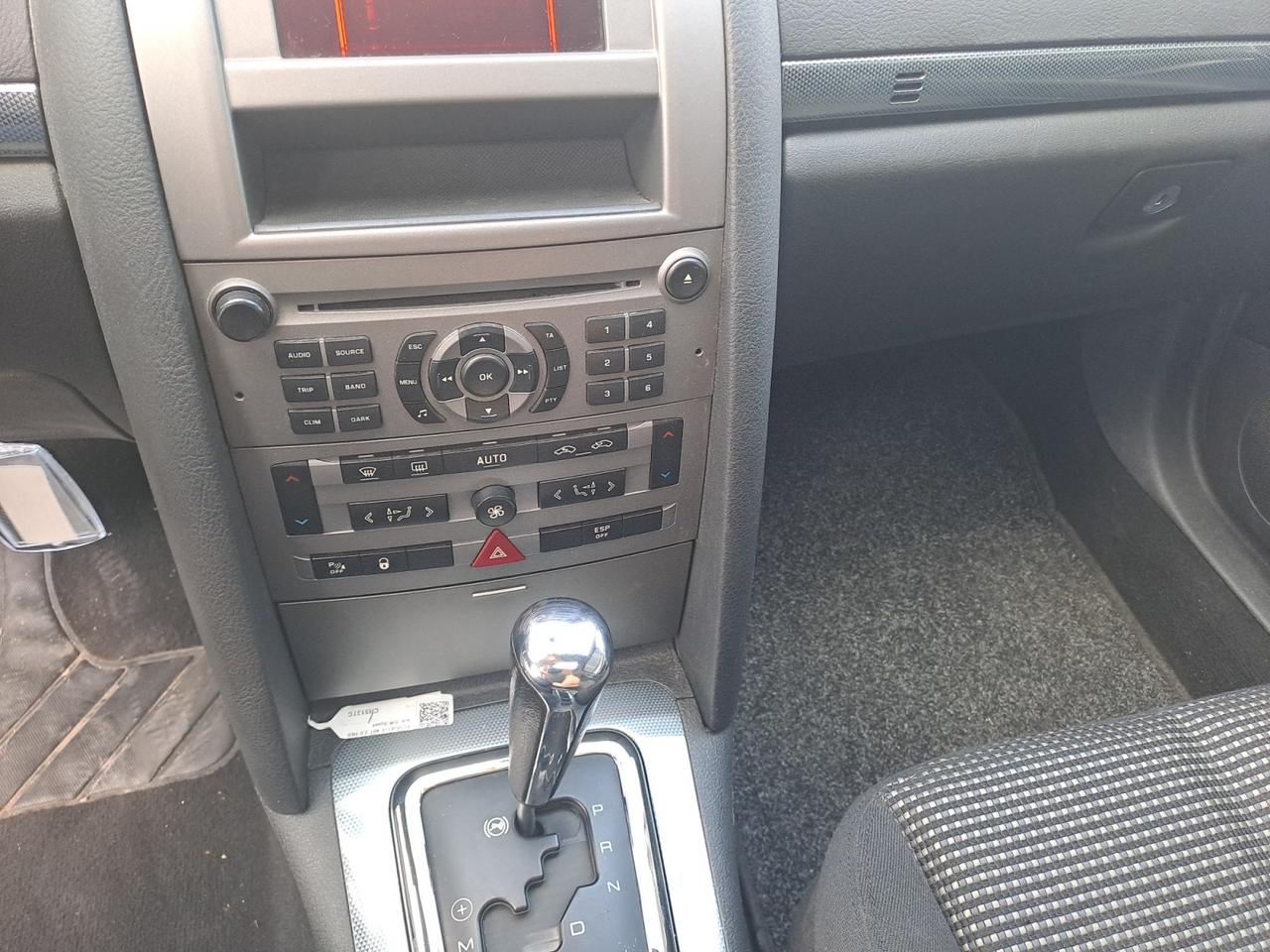 PEUGEOT 407 1ª serie - 407 2.0 HDi aut. SW Sport