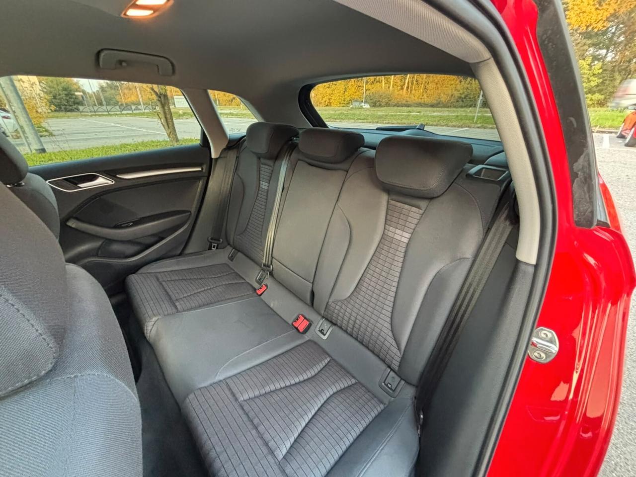 Audi A3 SPB 1.8 TFSI quattro S tronic edition
