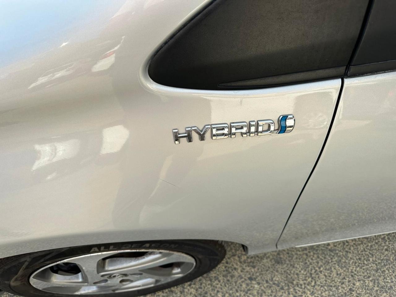 Toyota Yaris 1.5 Hybrid 5 porte Active